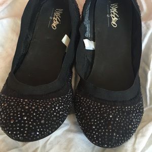 Sparkly black flats